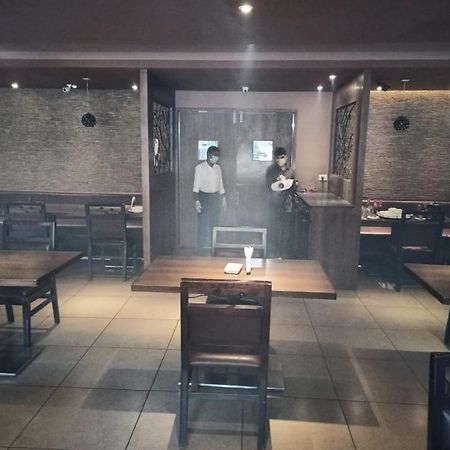 Hotel Elite International Thrissur Zewnętrze zdjęcie